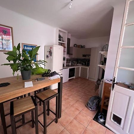 Maison Dans Les Rues Pietonnes Du Vieux Hyères Eksteriør bilde