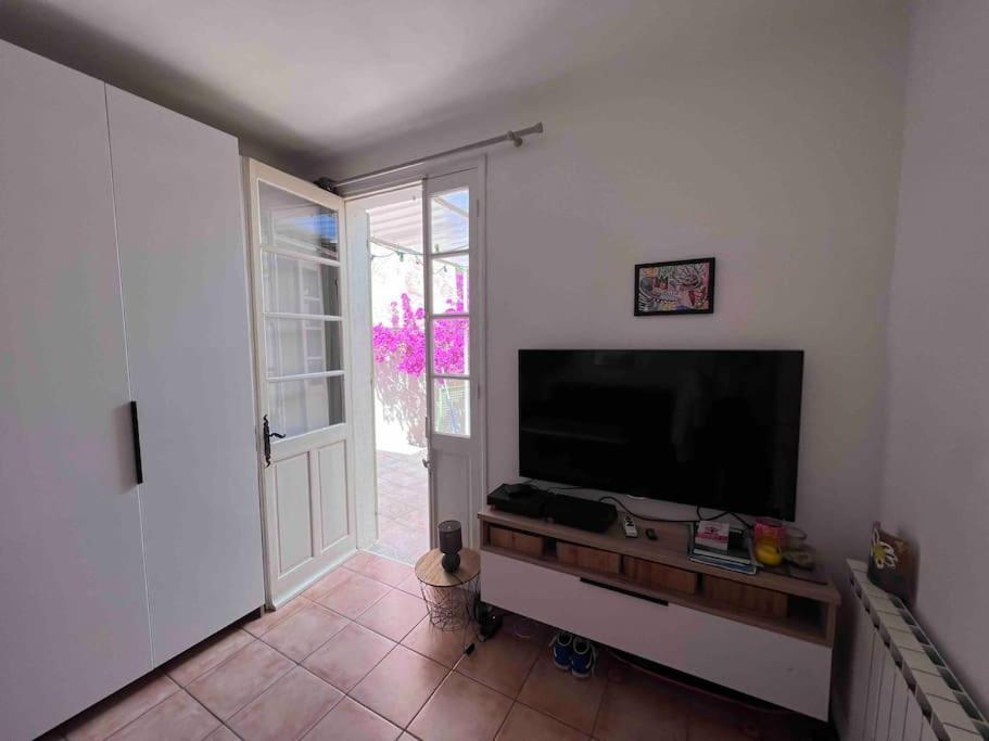 Maison Dans Les Rues Pietonnes Du Vieux Hyères Eksteriør bilde
