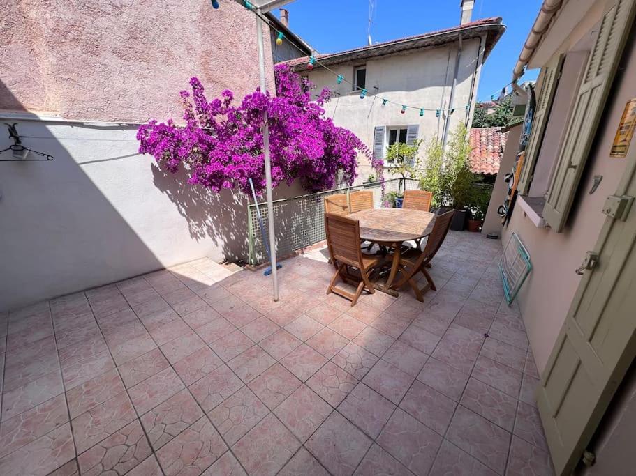 Maison Dans Les Rues Pietonnes Du Vieux Hyères Eksteriør bilde